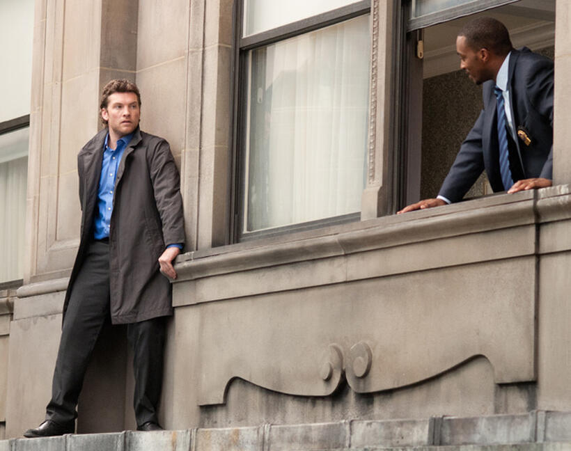 Sam Worthington and Anthony Mackie in "Man On A Ledge."