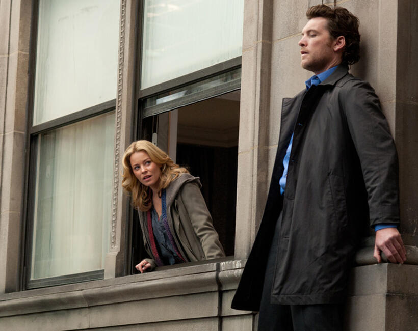Elizabeth Banks and Sam Worthington in "Man On A Ledge."