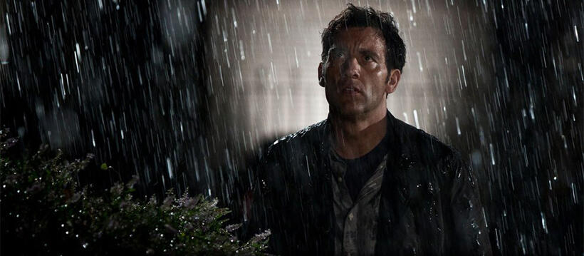 Clive Owen as John Farrow in "Intruders."