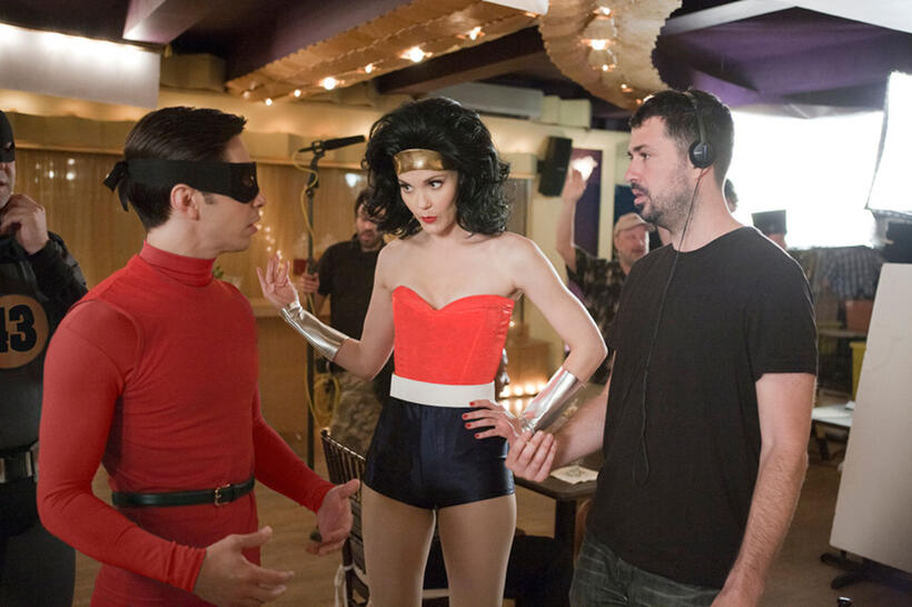 Justin Long, Leslie Bibb and director James Duffy on the set of "Movie 43."
