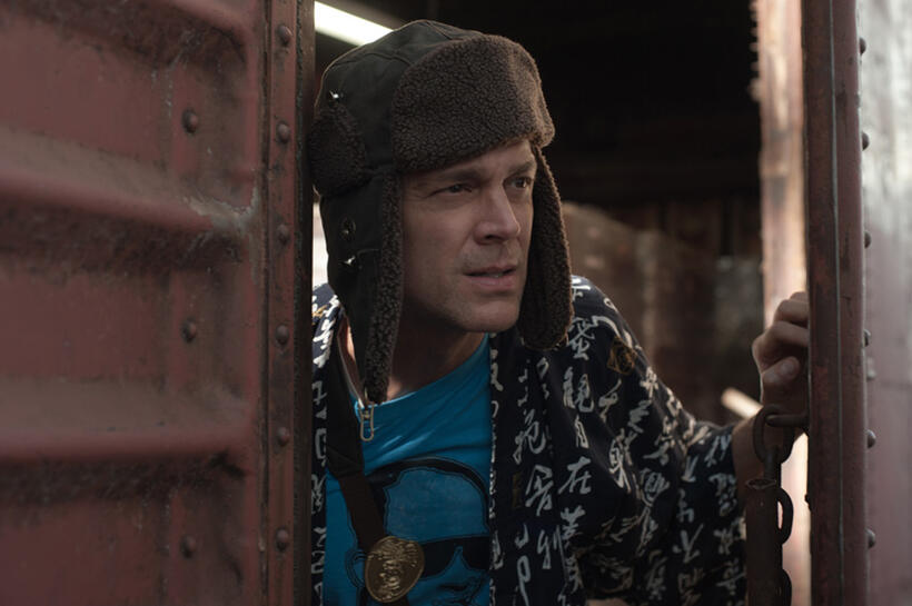 Johnny Knoxville as Lewis Dinkum in "The Last Stand."