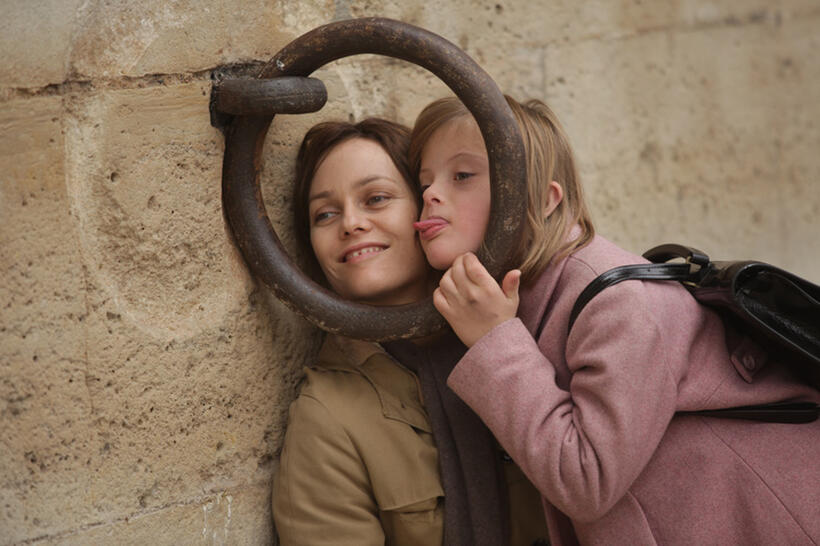 Vanessa Paradis as Jacqueline and Alice Dubois as Veronique in "Cafe de Flore."