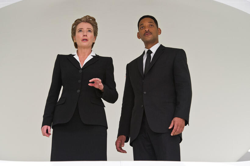 Emma Thompson and Will Smith in "Men in Black III."
