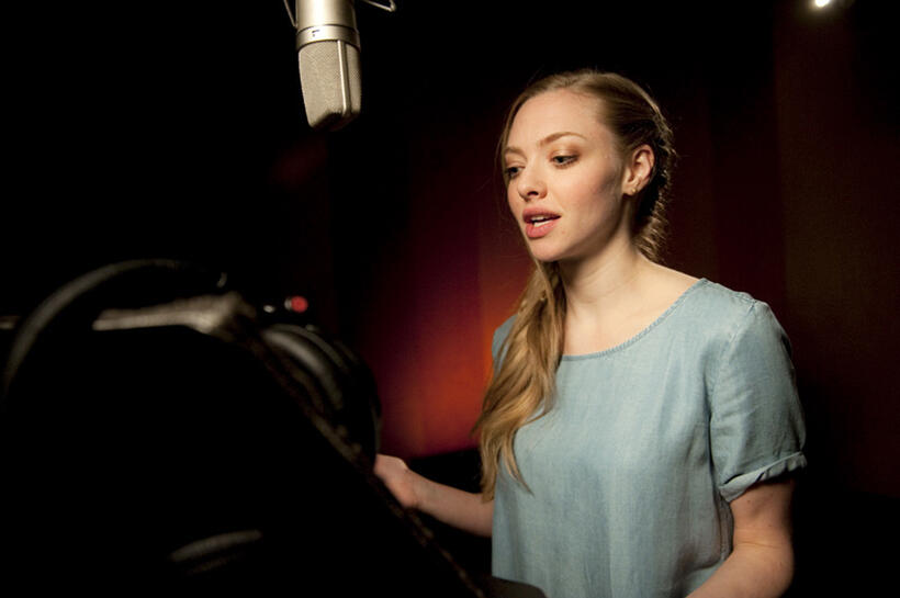 Amanda Seyfried on the set of "Epic."