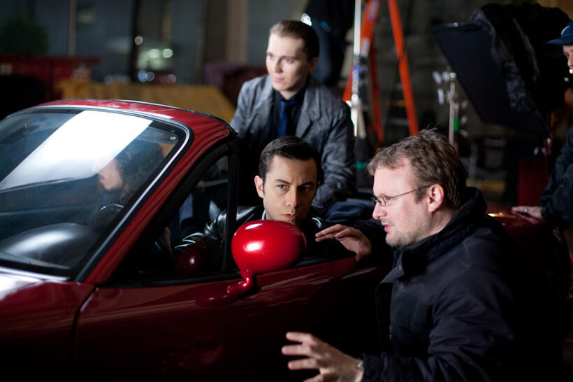 Joseph Gordon-Levitt, Paul Dano and director Rian Johnson on the set of "Looper."