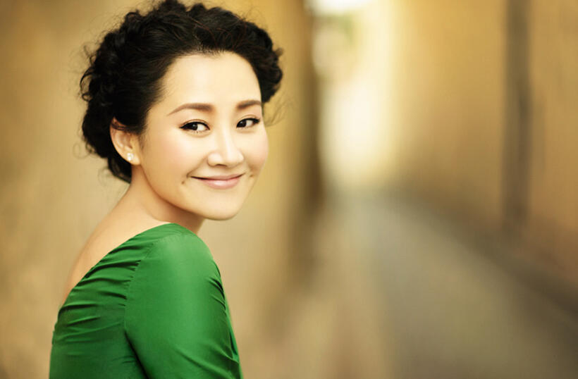 Summer Qing on the set of "Looper."