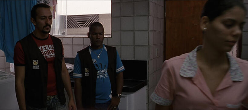 A scene from "Neighbouring Sounds."