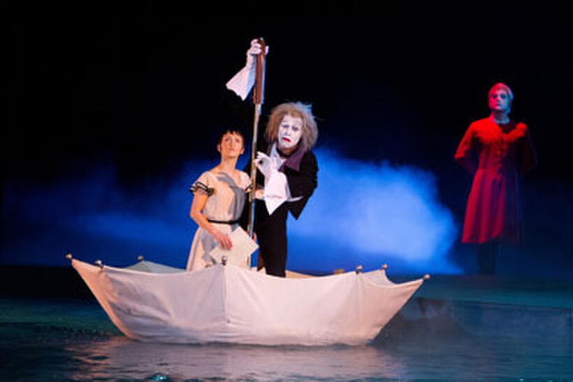 A scene from "Cirque du Soleil: Worlds Away 3D."