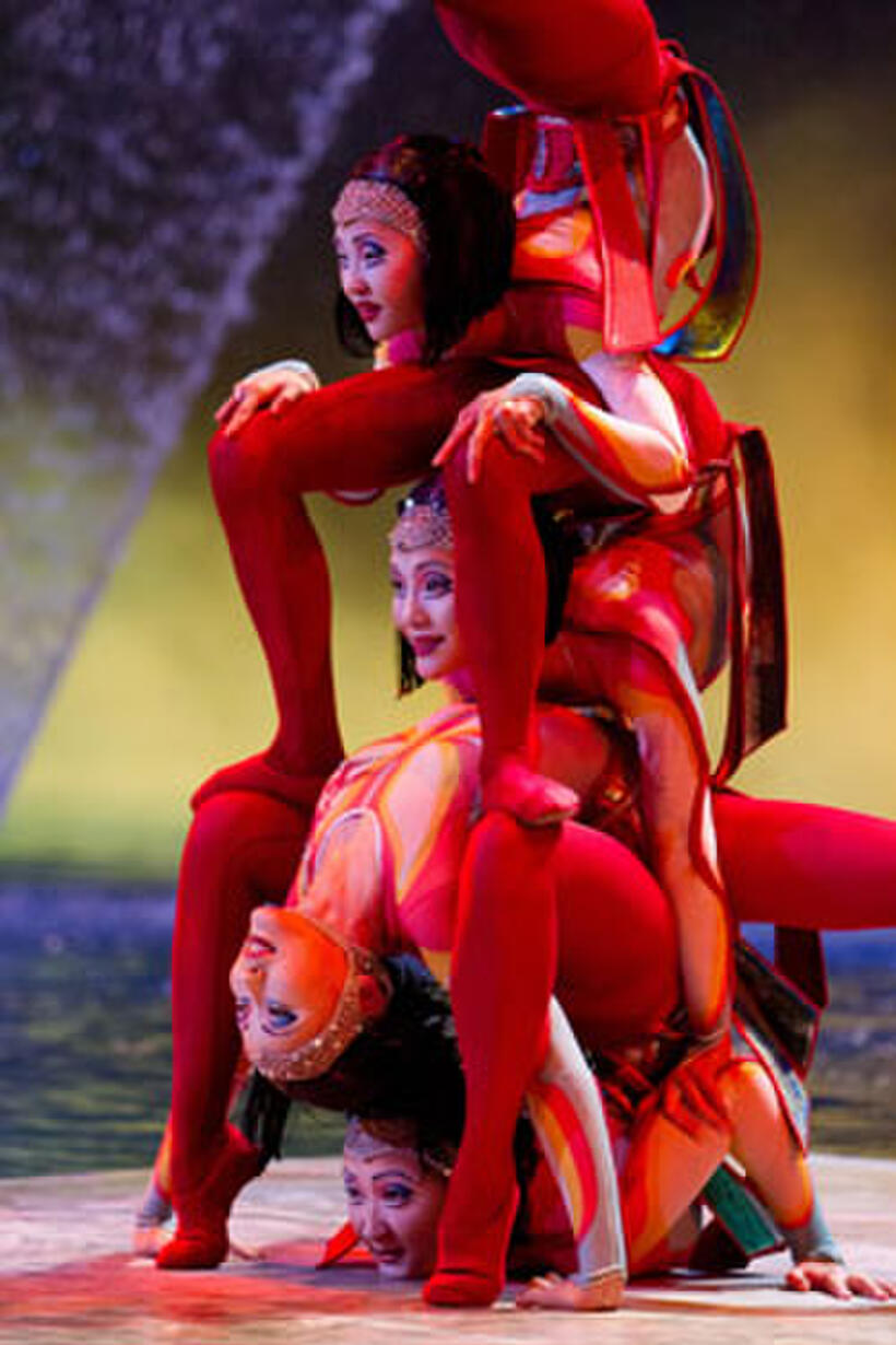 A scene from "Cirque du Soleil: Worlds Away 3D."