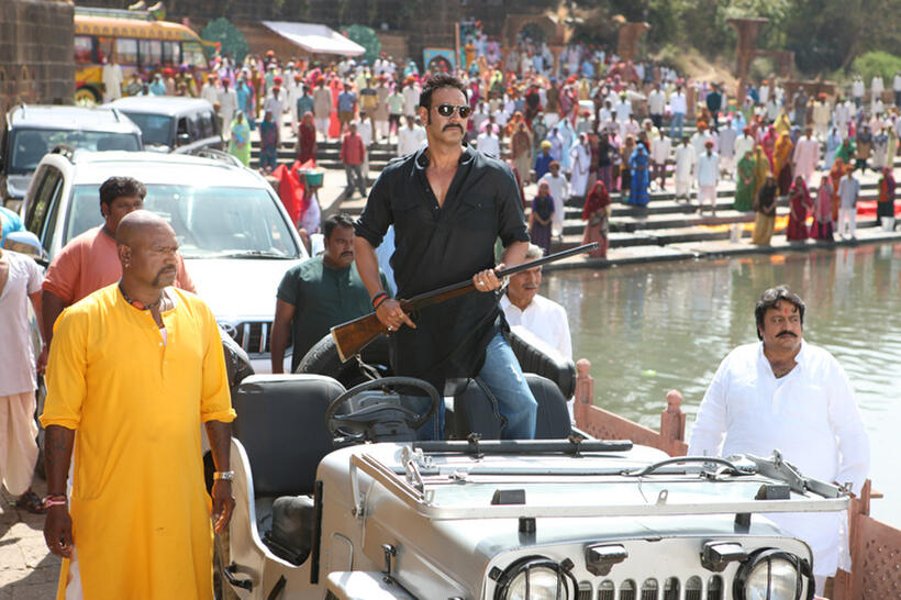 Ajay Devgn as Prithviraj Raghuvanshi in "Bol Bachchan."