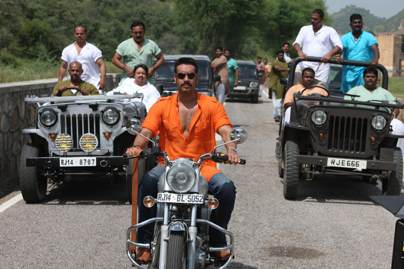 Ajay Devgn as Prithviraj Raghuvanshi in "Bol Bachchan."