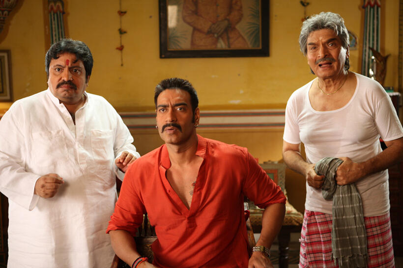 Ajay Devgn as Prithviraj Raghuvanshi in "Bol Bachchan."