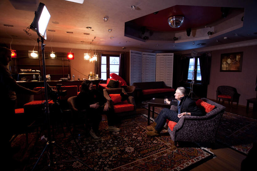 Keanu Reeves and Joel Schumacher on the set of "Side by Side."