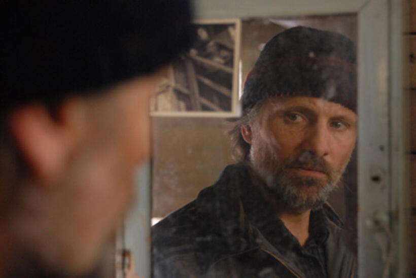 Viggo Mortensen in "Everybody Has a Plan."