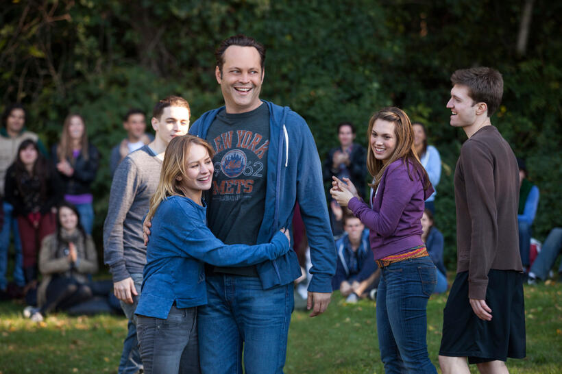 Britt Robertson as Kristen and Vince Vaughn as David Wozniak in "Delivery Man."
