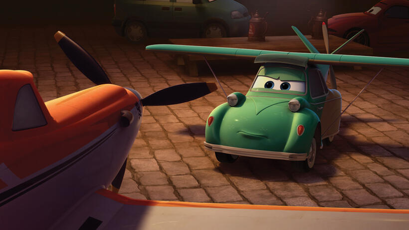 Fliegenhosen voiced by Oliver Kalkofe in "Planes."