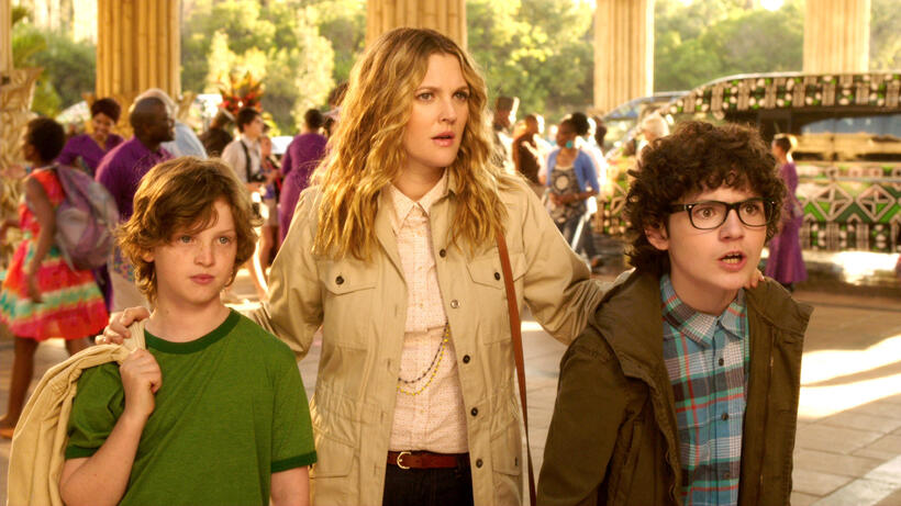 Kyle Red Silverstein as Tyler, Drew Barrymore as Lauren and Braxton Beckham as Brendan in "Blended."