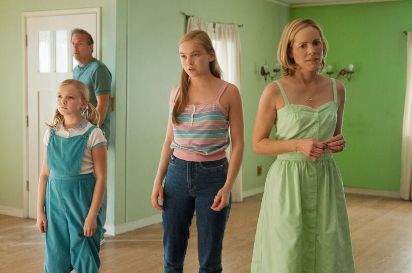 Kevin Costner as Jim White, Elsie Fisher as Jamie White, Morgan Saylor as Julie White and Maria Bello as Cheryl White in "McFarland, USA."