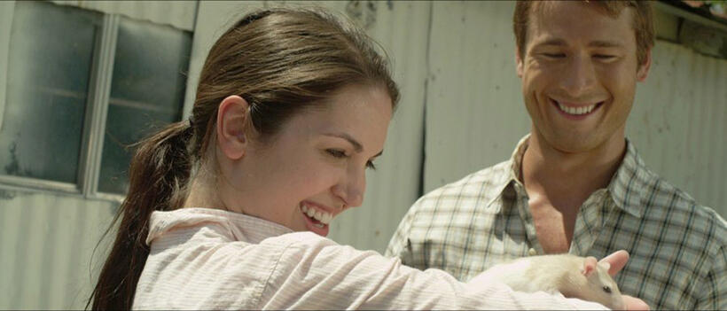 Breann Johnson and Glen Powell in "Red Wing."