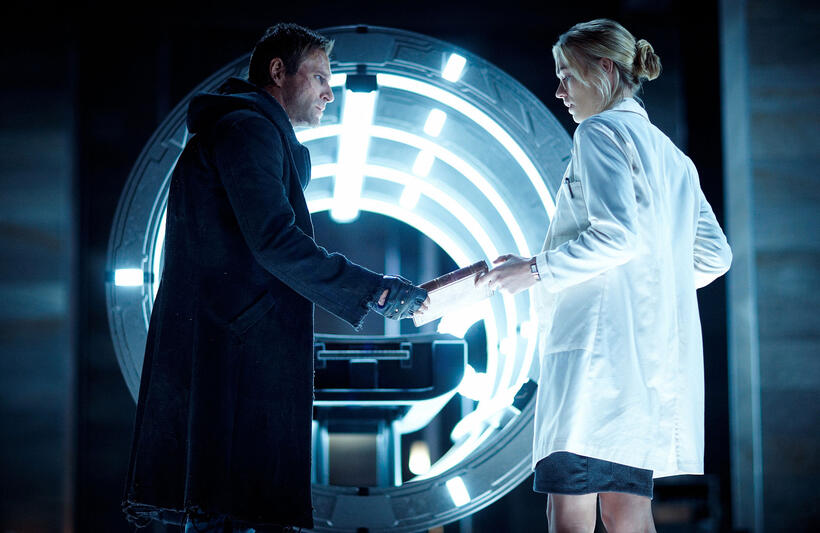 Aaron Eckhart as Adam and Yvonne Strahovski as Terra in "I, Frankenstein."
