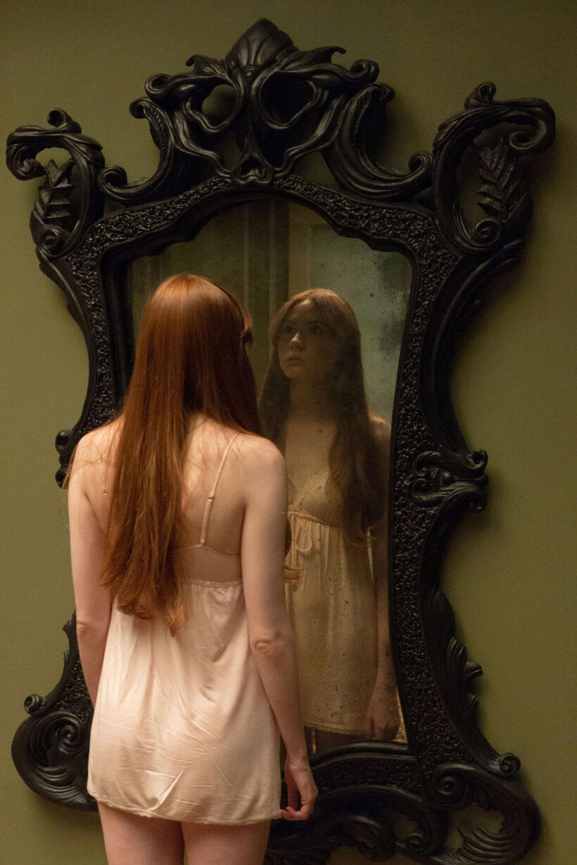 Karen Gillian in "Oculus."