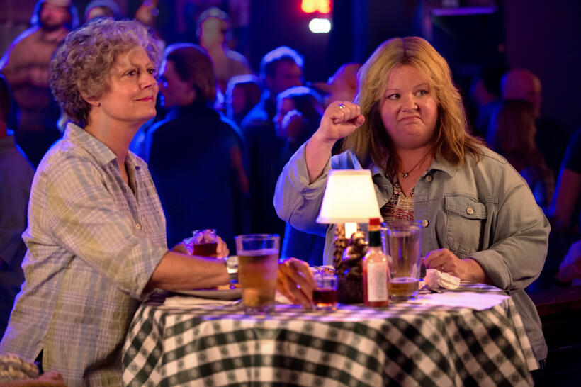 Susan Sarandon as Pearl and Melissa Mccarthy as Tammy in "Tammy."