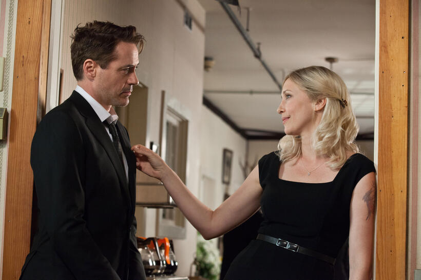 Robert Downey Jr. as Hank Palmer and Vera Farmiga as Samantha Powell in "The Judge."