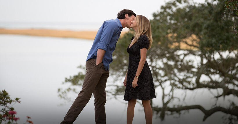 Benjamin Walker as Travis Parker and Teresa Palmer as Gabby Holland in "The Choice."