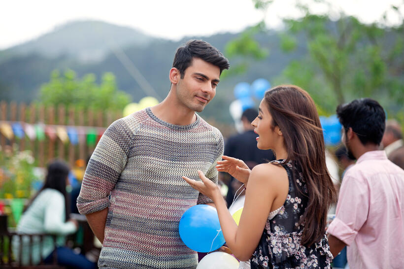 Check out the movie photos of 'Kapoor & Sons'
