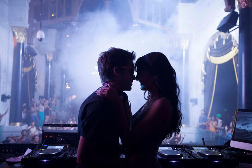 Check out the movie photos of 'Sundown'