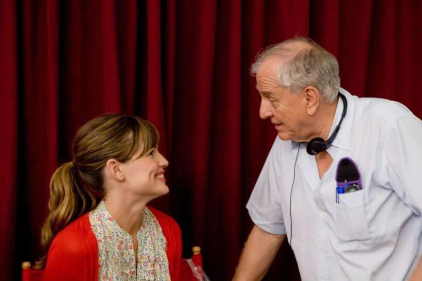 Jennifer Garner and Director Garry Marshall on the set of "Valentine's Day."