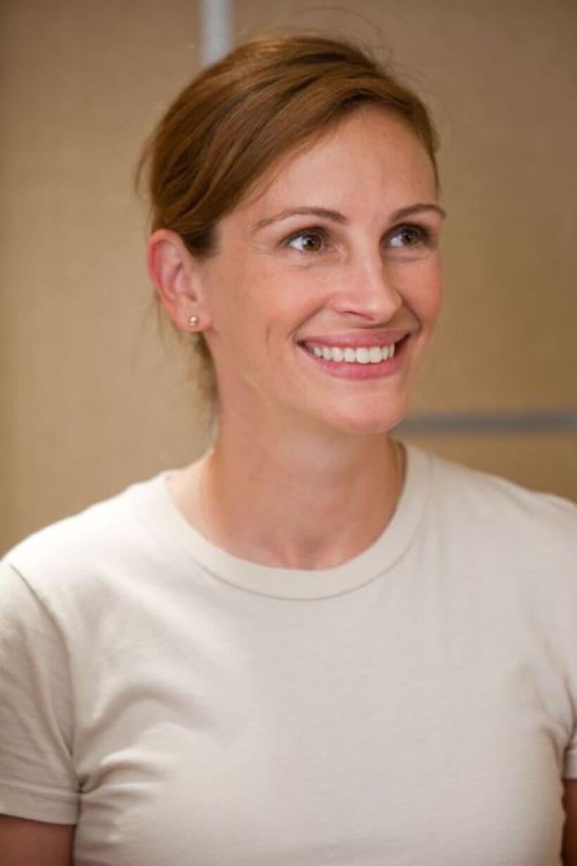 Julia Roberts as Kate Hazeltine in "Valentine's Day."