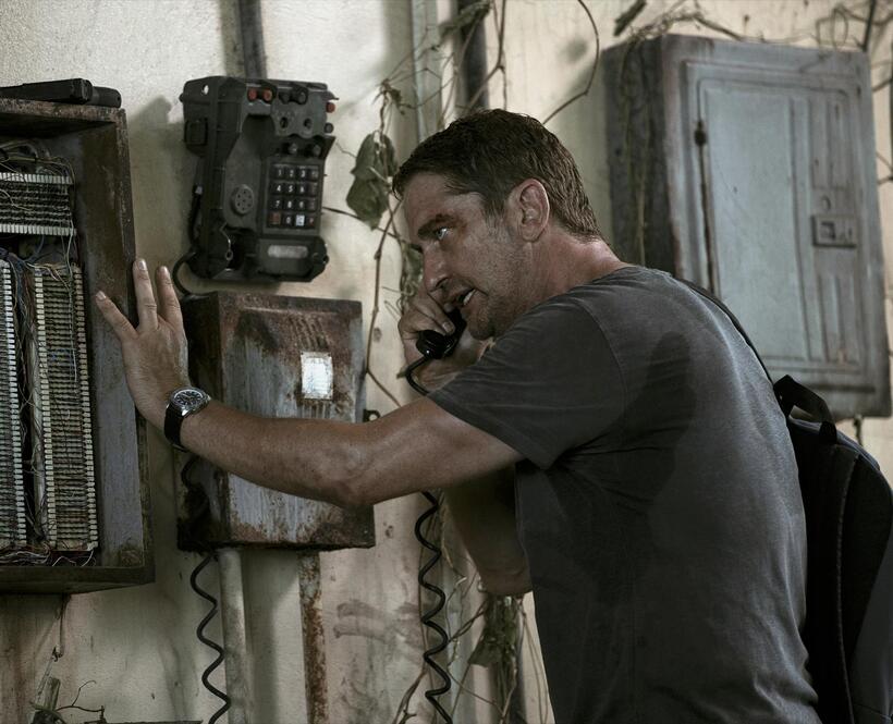 Plane (2023) Movie Tickets & Showtimes Near You Fandango