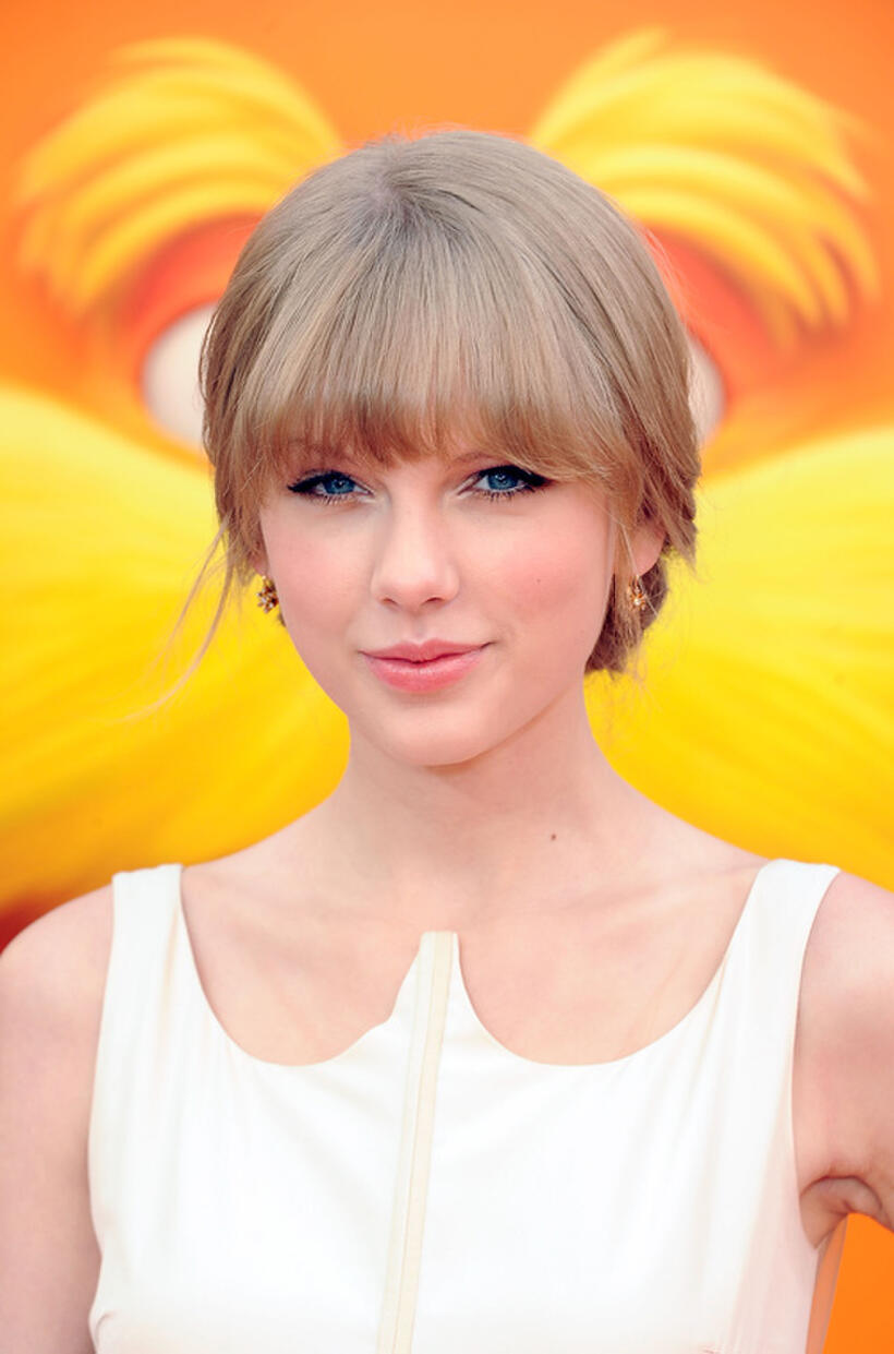 Taylor Swift at California premiere of "Dr. Seuss' The Lorax."