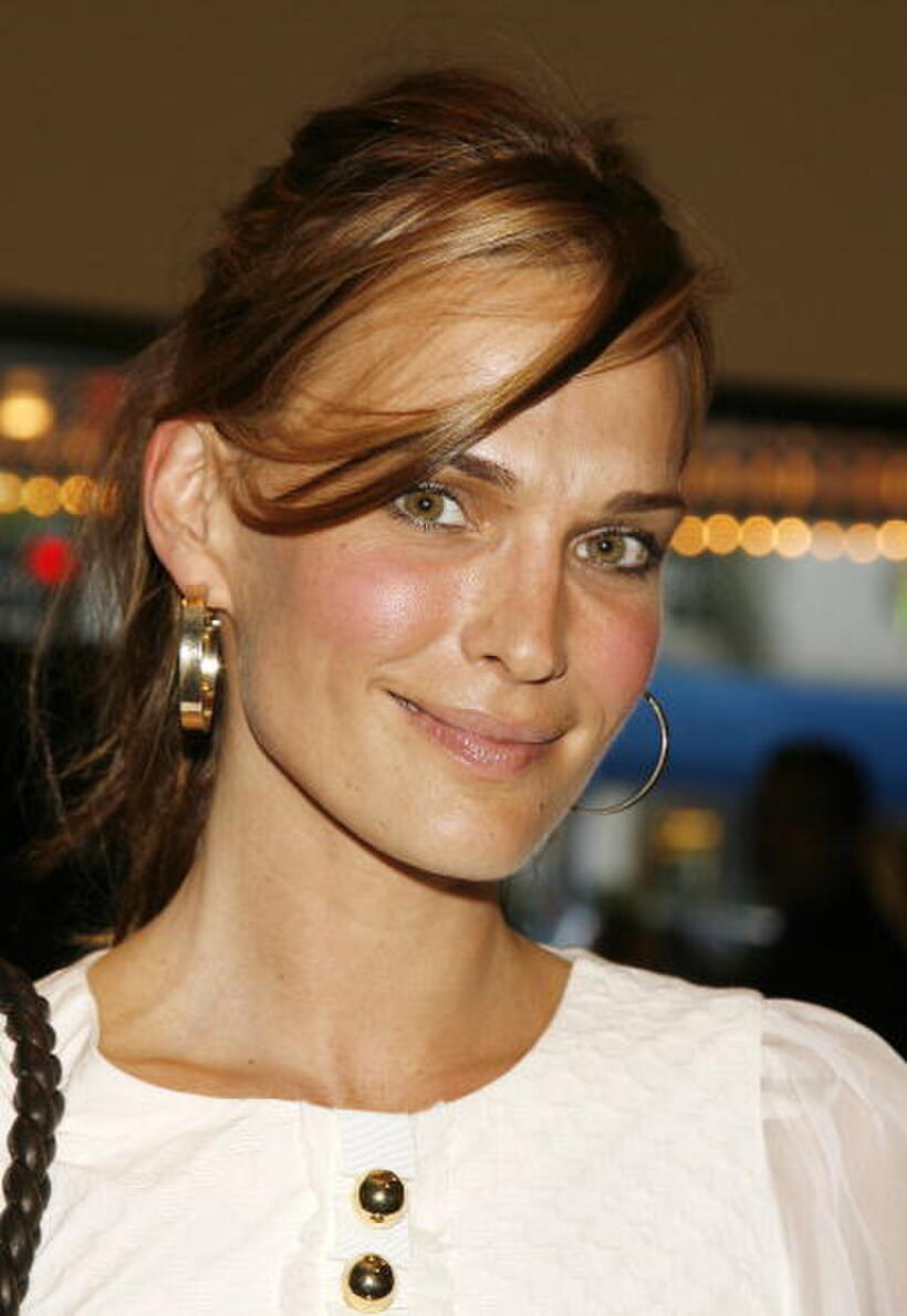 Actress Molly Sims at the Hollywood premiere of "The Invisible."