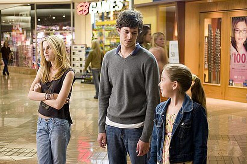 Carter (Adam Brody) hangs out with his neighbors, Lucy (Kristen Stewart) and Paige (Makenzie Vega) in "In the Land of Women."