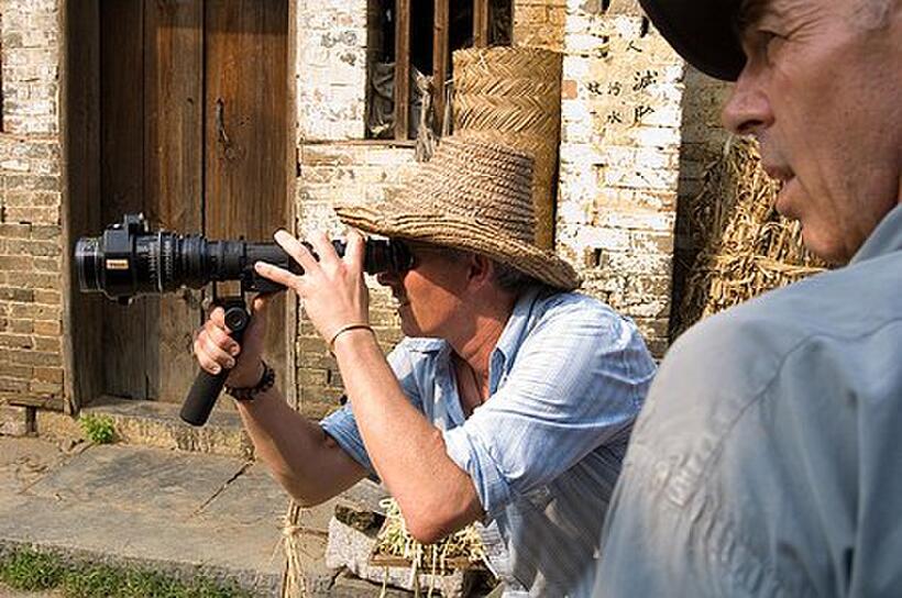 Director John Curran and cinematographer Stuart Drybugh with Edward Norton on the set of "The Painted Veil."