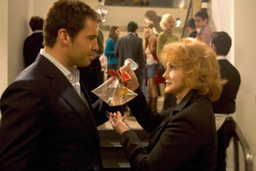 Billy Zane as Dr. Taylor Briggs and Ann-Margret as Carol Hargrave in "Memory." 