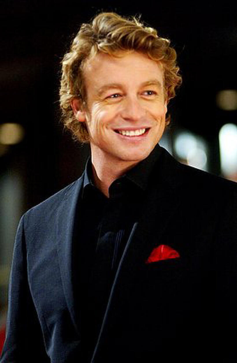 Simon Baker stars as famed writer Christian Thompson in "The Devil Wears Prada."