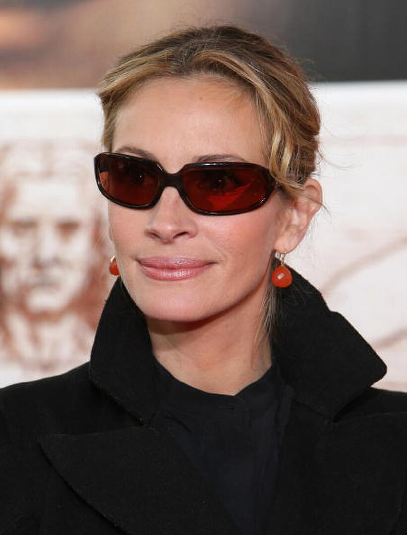 Actress Julia Roberts at the L.A. premiere of "Charlotte's Web."