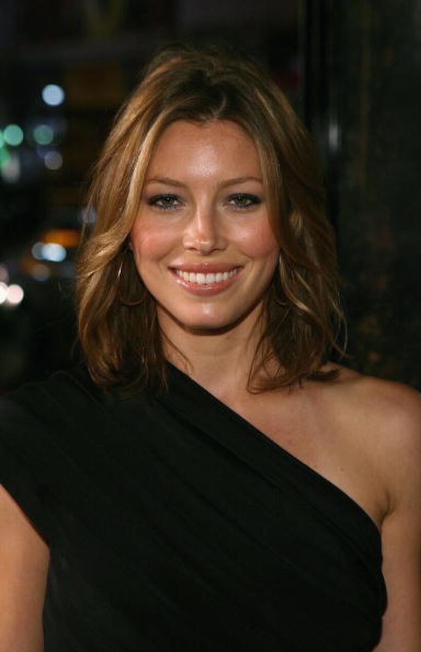Jessica Biel at the Los Angeles premiere of "Texas Chainsaw Massacre: The Beginning"