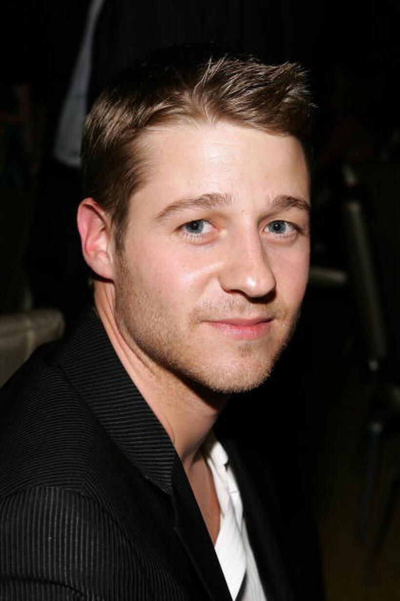 Actor Benjamin McKenzie at the Hollywood premiere of "Rocky Balboa."