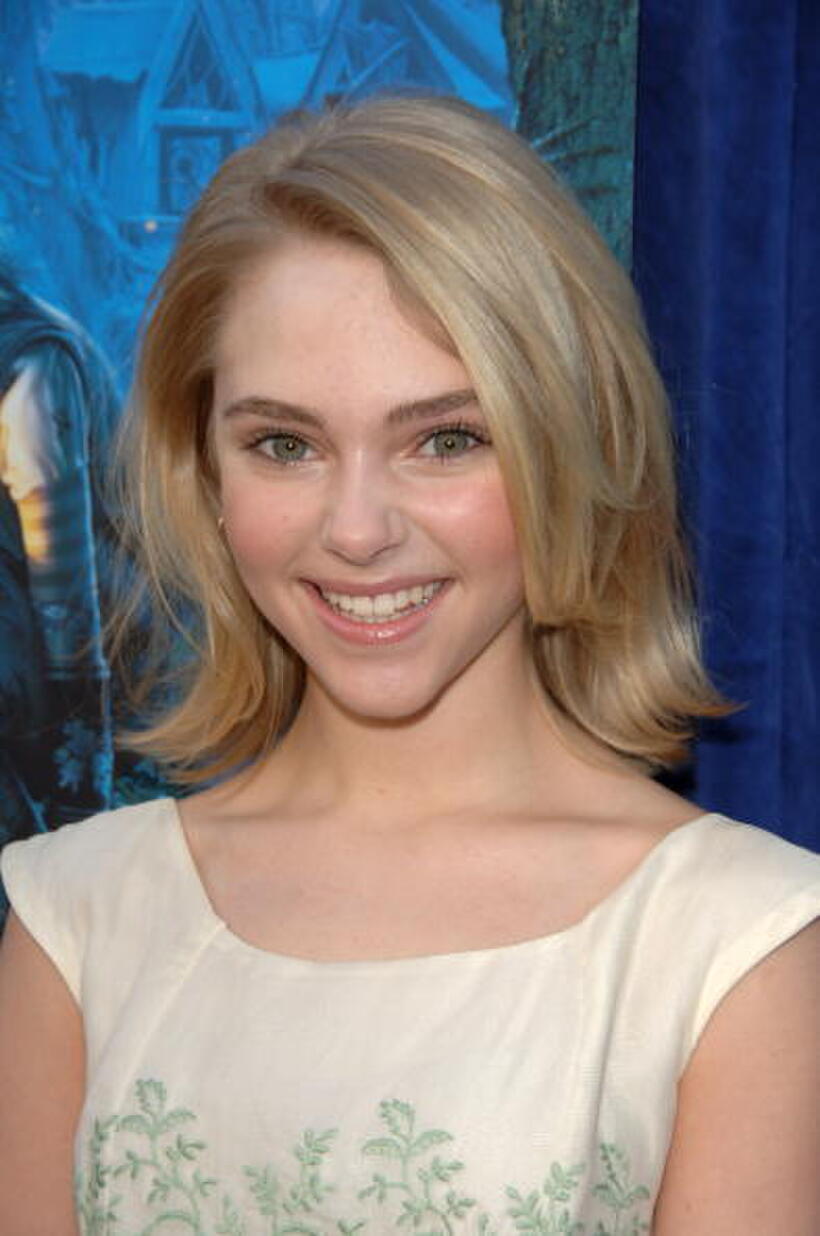 "Bridge to Terabithia" star AnnaSophia Robb at the Hollywood premiere.