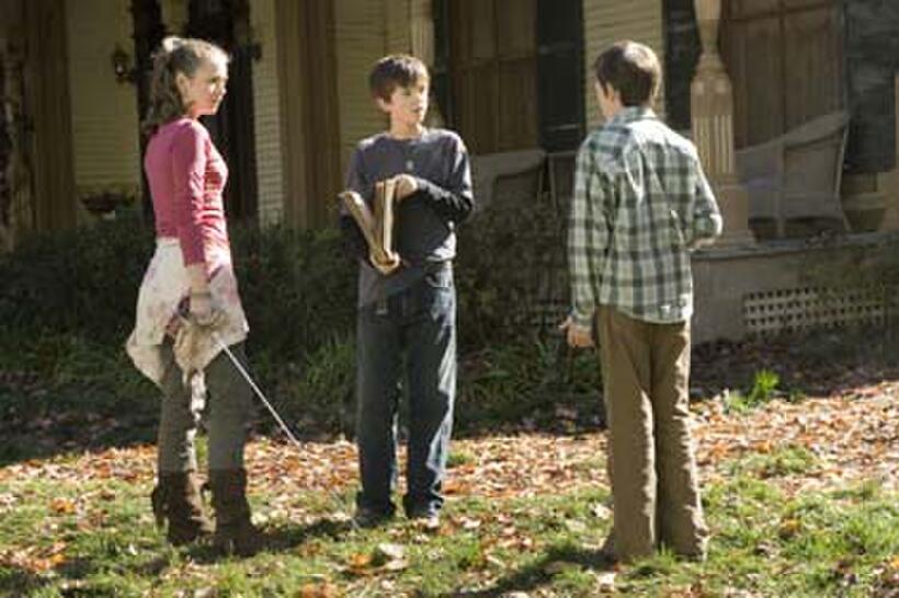 Sarah Bolger and Freddie Highmore in "The Spiderwick Chronicles."