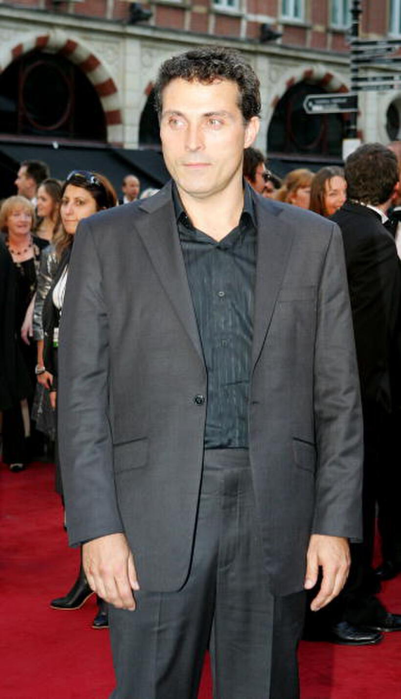 Rufus Sewell at the London premiere of "Atonement."