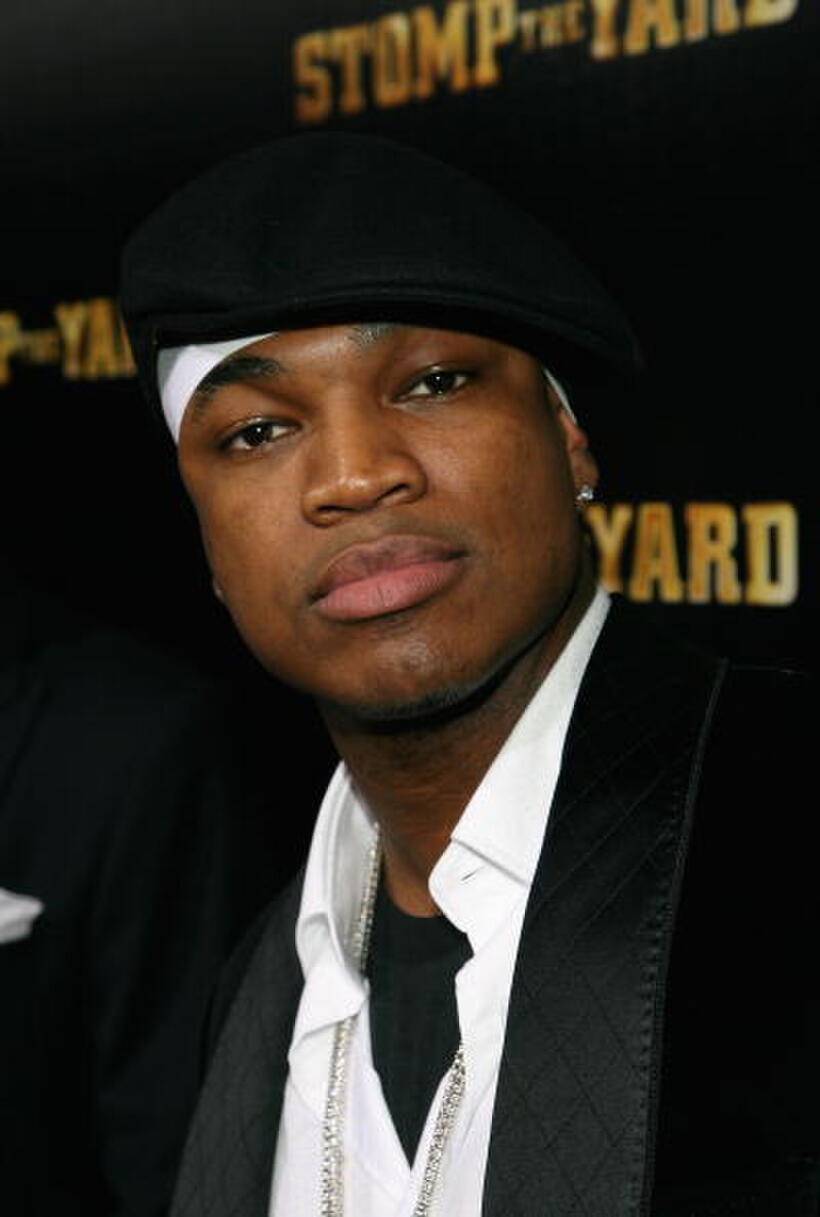Singer Ne-Yo at the L.A. premiere of "Stomp the Yard."