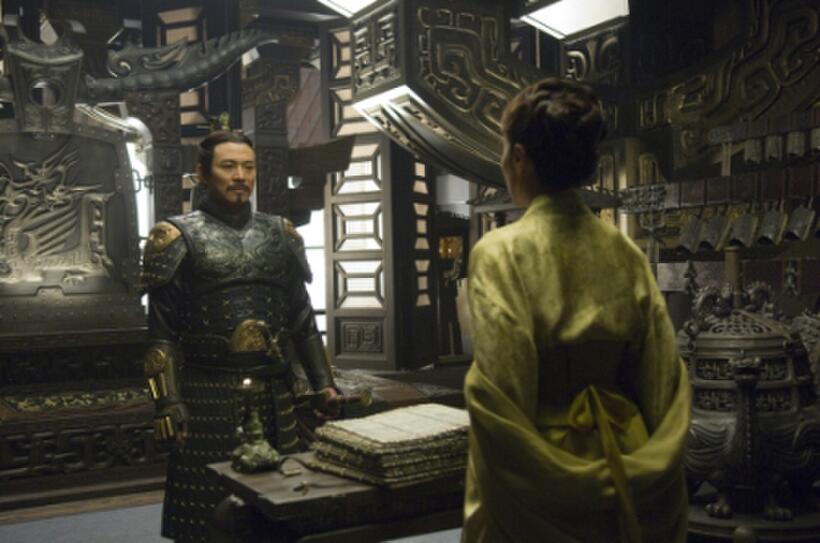 Jet Li as Emperor Han and Michelle Yeoh as Zi Yuan in "The Mummy: Tomb of the Dragon Emperor."