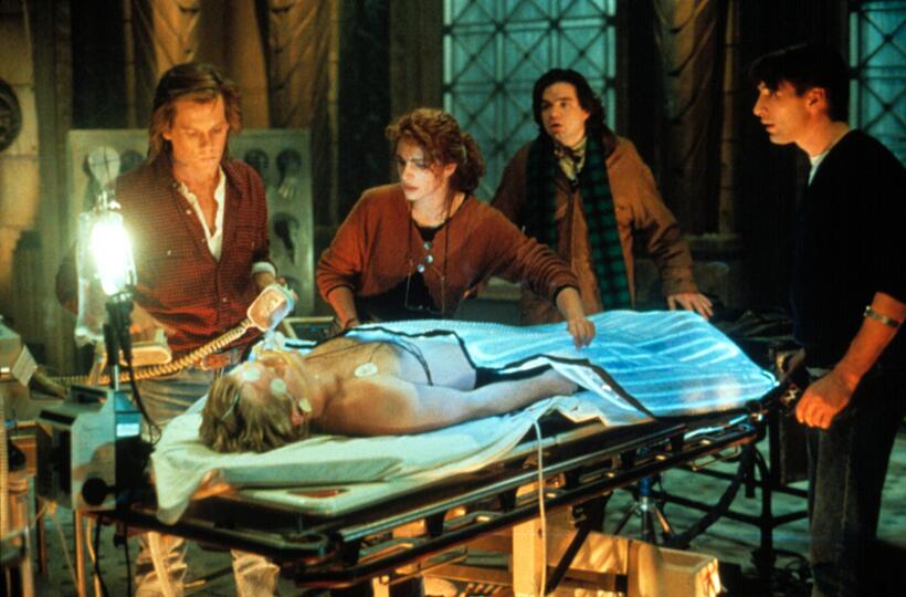 
	FLATLINERS
