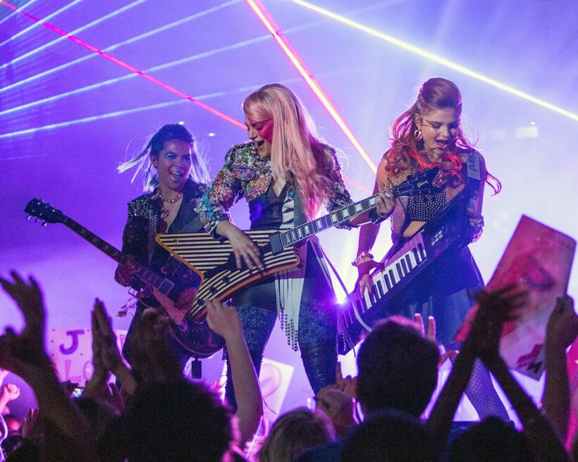 
	Jem and the Holograms
