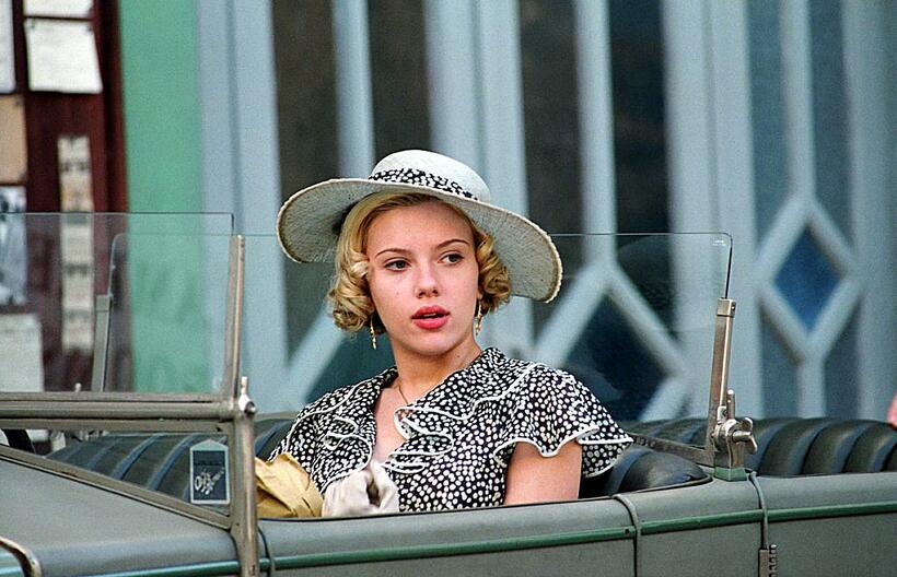 
	The Looks of Scarlett Johansson
